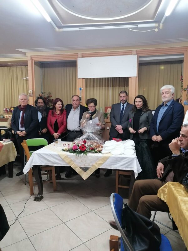 ΚΟΠΗ ΠΡΩΤΟΧΡΟΝΙΑΤΙΚΗΣ ΠΙΤΑΣ