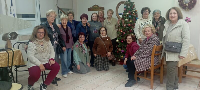 Στολίσαμε το Χριστουγεννιάτικο δέντρο του συλλόγου